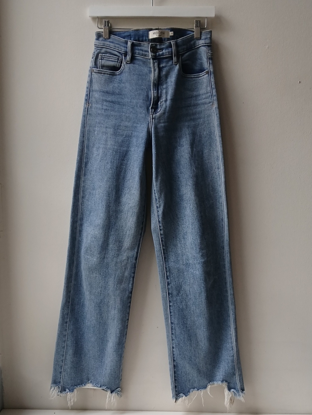 Hidden Jeans Logan Chewed Hem Women's 25